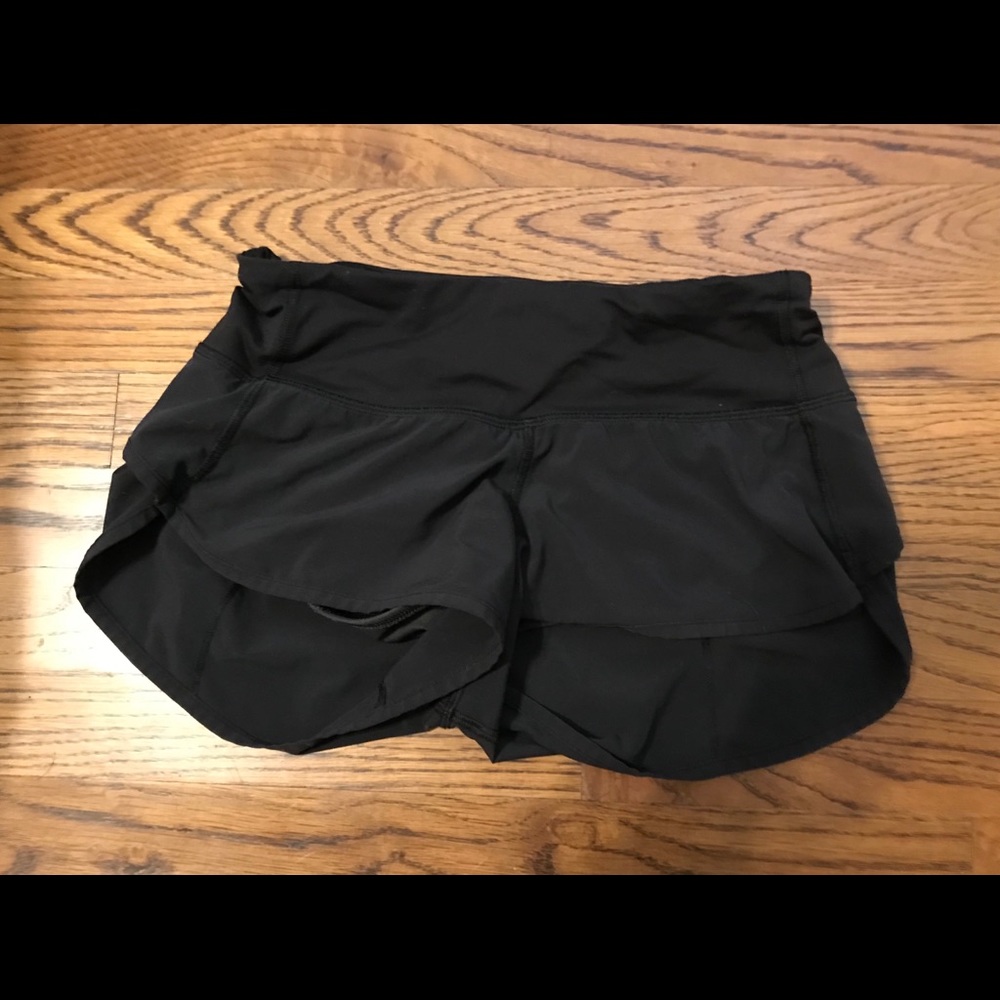 Lululemon speed up 2.5” short